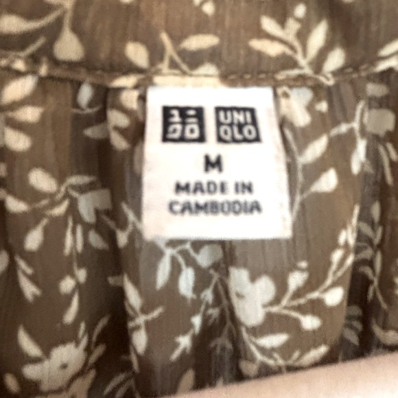 Uniqlo sheer tiered floral print tank - Picture 3 of 6